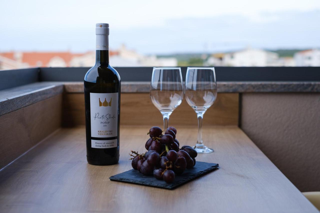 Apartments Luana With Private Jacuzzi Ζαντάρ Εξωτερικό φωτογραφία