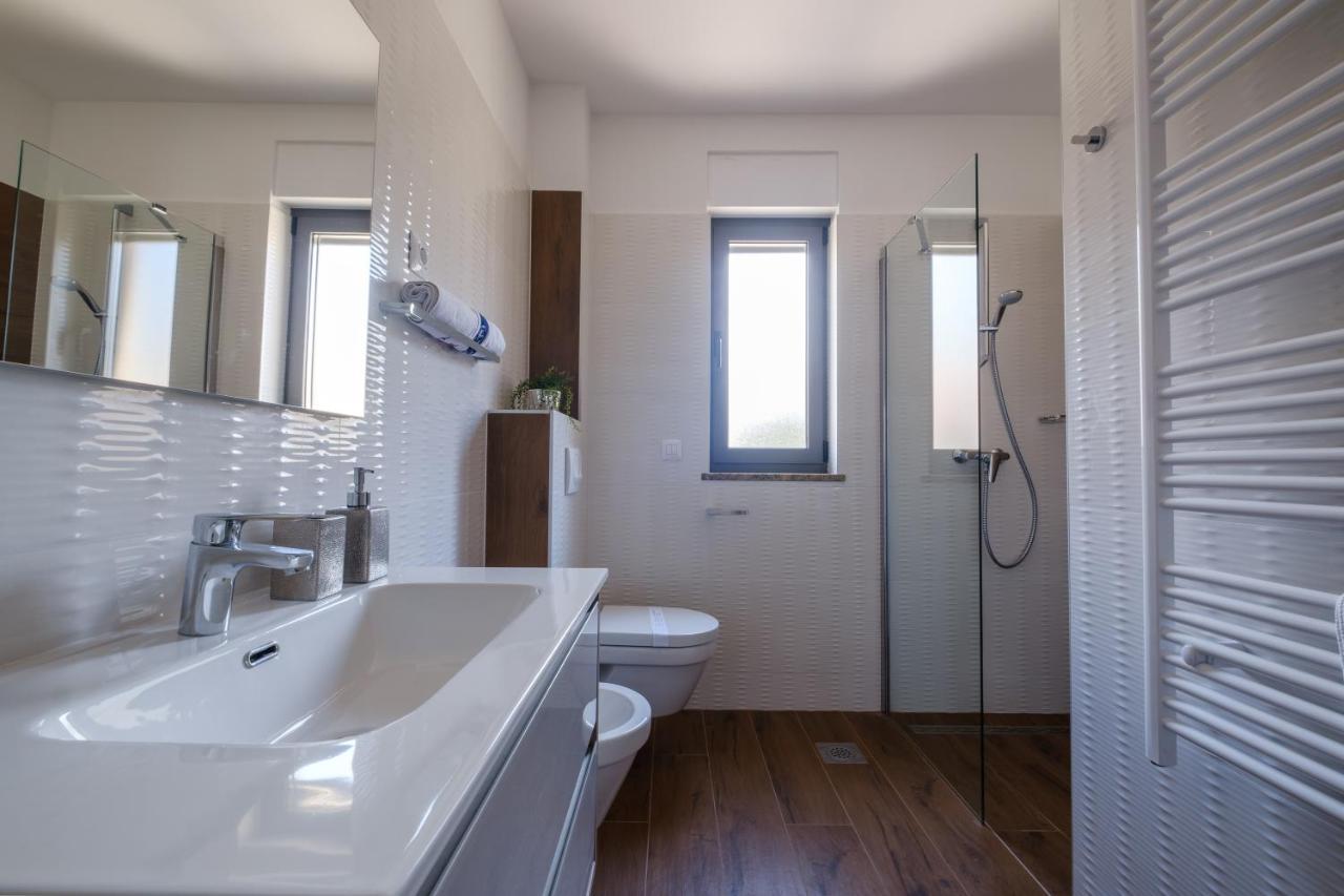 Apartments Luana With Private Jacuzzi Ζαντάρ Εξωτερικό φωτογραφία